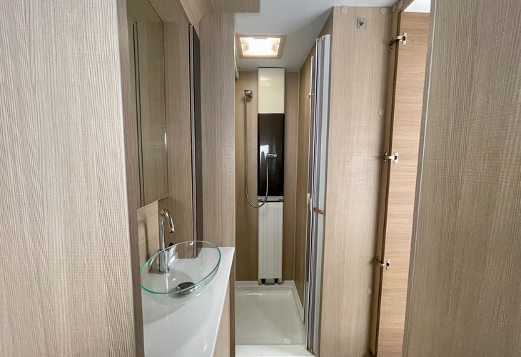 Adria Adora Seine 612 DL Shower | Used Caravans For Sale | Caravan Tech